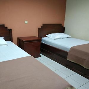 Kamar kembar economy